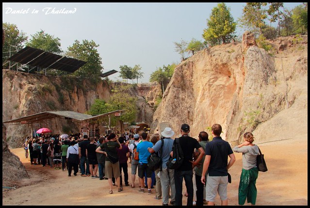 【泰國北碧】史上最不值的景點 虎廟 @小盛的流浪旅程