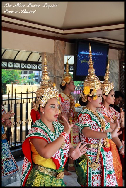 【泰國曼谷】曼谷必參訪超靈驗的Thao Maha Brahma四面佛 @小盛的流浪旅程