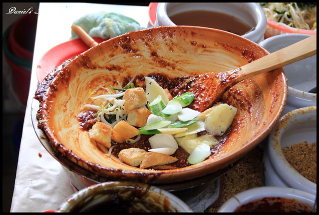【新加坡】舊機場路飲食與購物中心 大巴窯囉惹(Rojak) 奇異的南洋風味蔬生菜沙拉 @小盛的流浪旅程