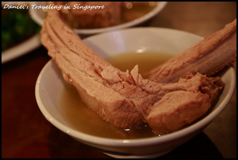【新加坡】松發肉骨茶Song Fa Bak Kut Teh 米其林推薦美食 感受道地潮州式肉骨茶之美味風味 @小盛的流浪旅程