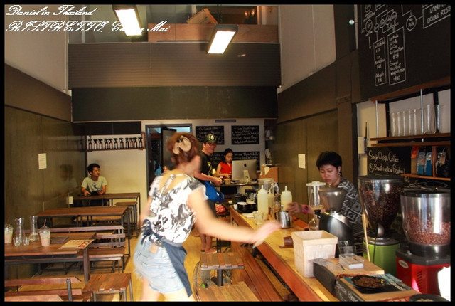 【泰國清邁】RISTR8TO2 世界拉花大賽第六名的咖啡店 @小盛的流浪旅程