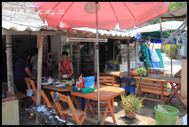 【泰國湄宏順】美味的路邊攤小餐館 只可惜服務態度沒有很好XD @小盛的流浪旅程